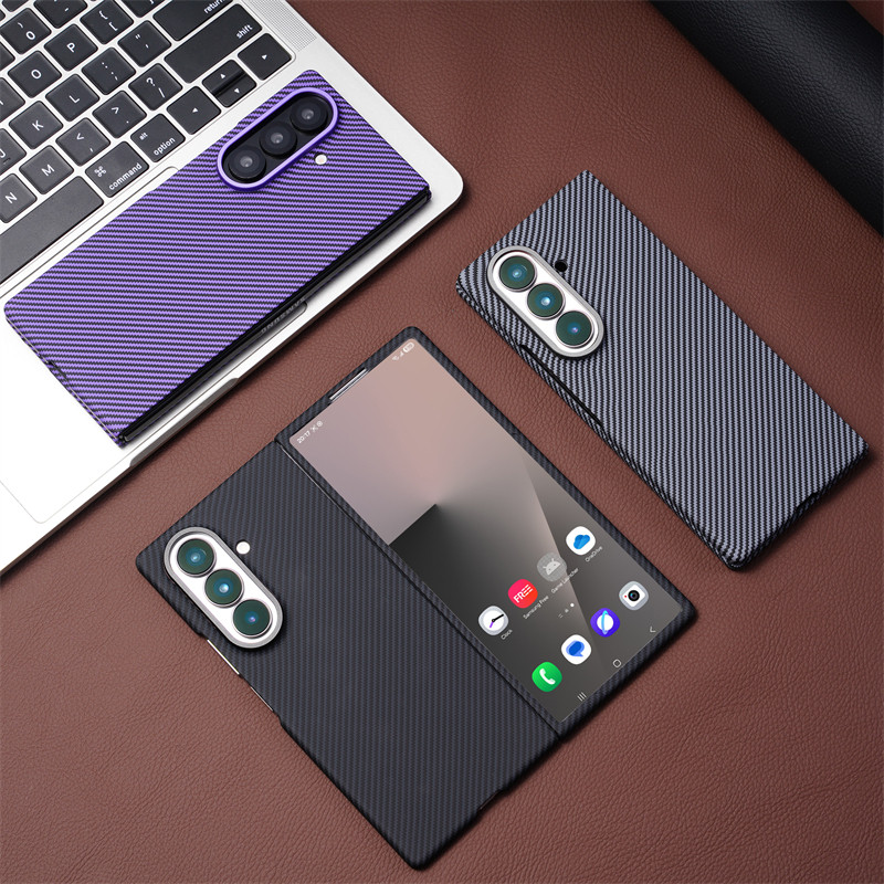 Magnetic Bumper for Samsung Galaxy Z Fold7 Fold6 Z Fold5 Fold4 Fold3 Case Trendy Design Carbon Fibre Z Fold 7 6 5 Premium Phone Casing - Image 2
