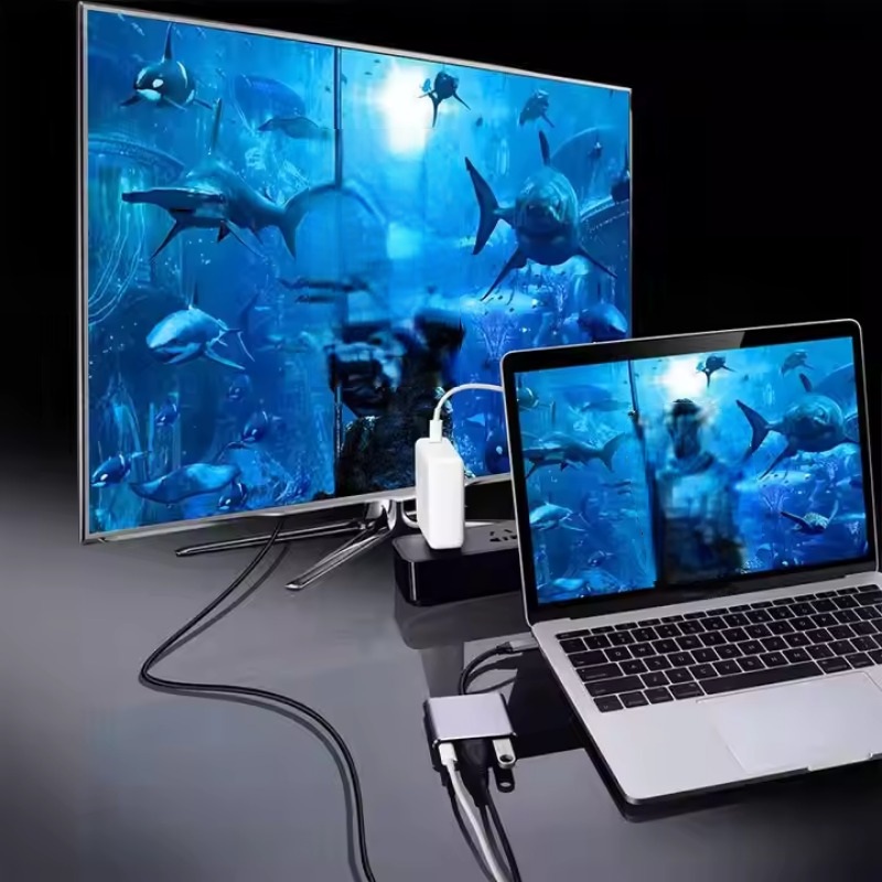 Aluminum 3-in-1 USB-C HUB 4K HD with PD 3.0 Fast Charger for MacBook Monitor Desktop Pro - Image 3