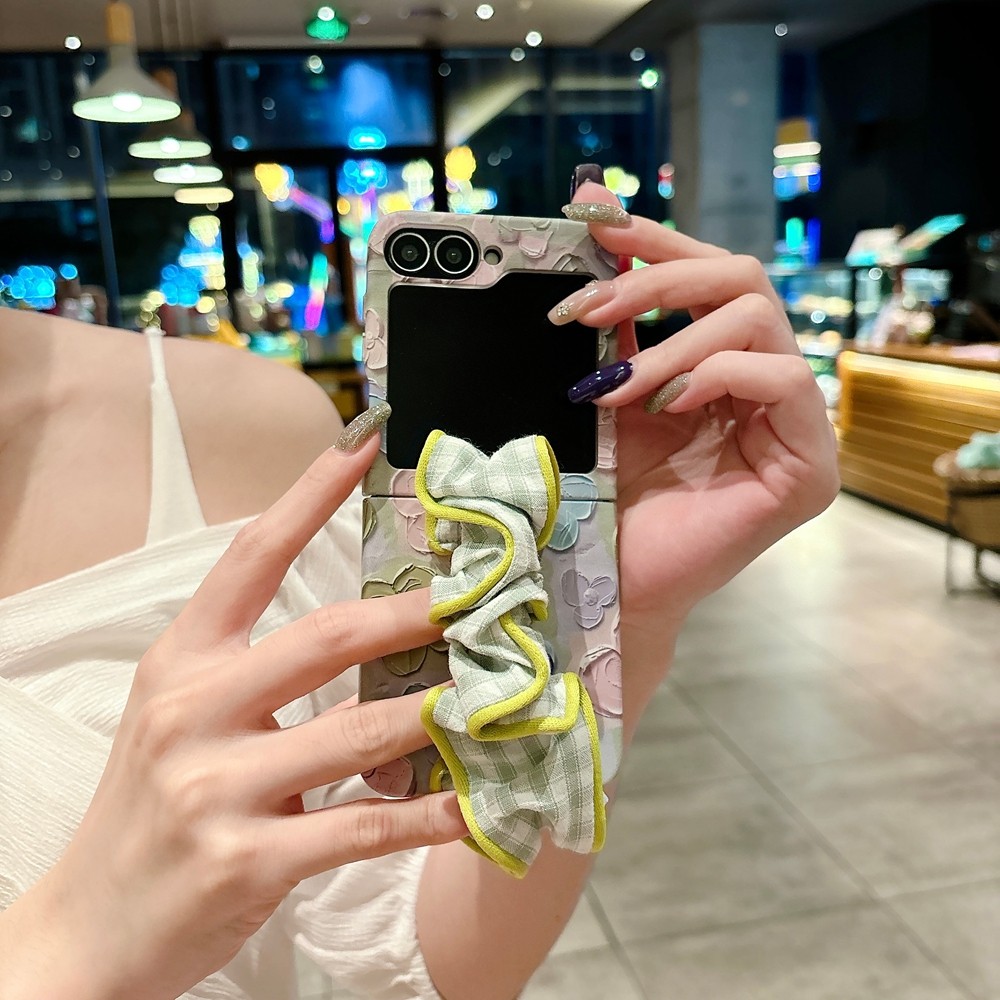 Aesthetic Luxury Trendy Design Flower Case Flip5 Flip6 Flip7FE for Samsung Galaxy Z Flip 7 6 5 4 7FE Back Phone Casing - Image 2